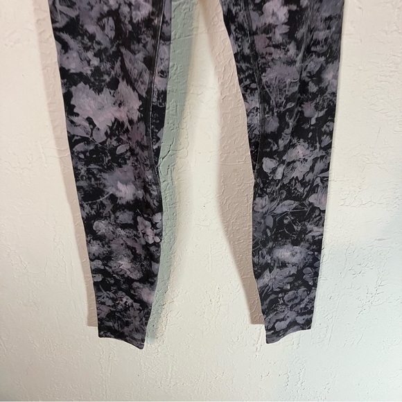 LULULEMON Align Pant II 28” in Floral Illusion Ice Grey Multi - Picture 7 of 10